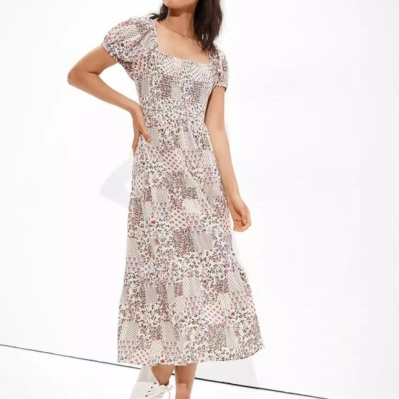 American Eagle Outfitters Smocked Floral Dress ✨ Sz S - Picture 2 of 8